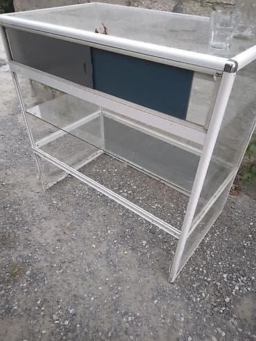vitrin stend: Şüşə vitrin-stend - Material: temperli şüşə panellər — 1