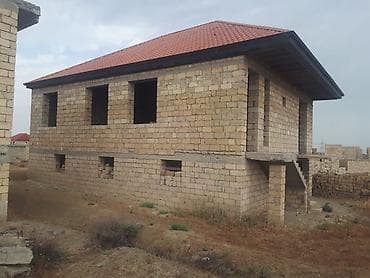 sabuncuda ev: 8 otaq, 240 kv. m, Təmirsiz — 2