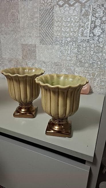 xrustal stəkanlar: Çexiya Bohemia xrustal 2 ədəd stəkan 30 manat, 6 xrustal stəkan və — 4