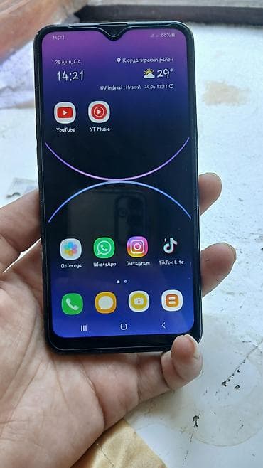 asus x 550 c: Samsung A10e, 32 GB, rəng - Qara, İki sim kartlı, Face ID, Düyməli — 1