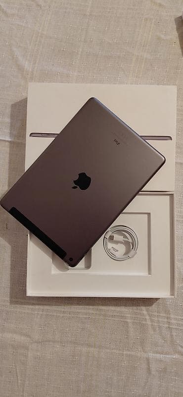 Kompüter və noutbuk aksesuarları: İşlənmiş Apple iPad 9 (2021), 10,2", 64 GB, Ödənişli çatdırılma — 2