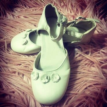 Donlar: Ayaqqabi 27 olchude(stelka 18sm), bir balaca deffekti var — 4