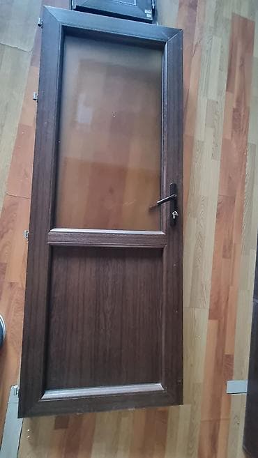 PVC qapı dəsti – şüşəli, tünd ağac tekstura - Material: PVC profil — 1