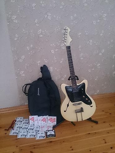 Gitara, çanta, əlavə simlər və mizrablar. Endirim yoxdur. Yaxşı lalafo.az -da Gitara, çanta, əlavə simlər və mizrablar. Endirim yoxdur. Yaxşı