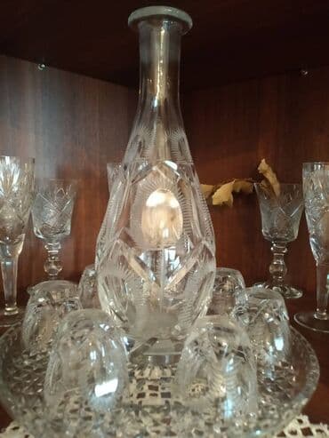 Qədim cexiya xrustali Konyak servizi .6 person.Xrustal altinin qabiyla