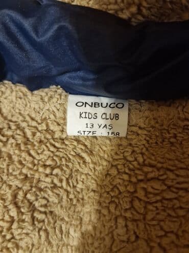 Gozel, isti kurtka. Az geyinilib. Ideal veziyyetdedir. Qarayevdedir