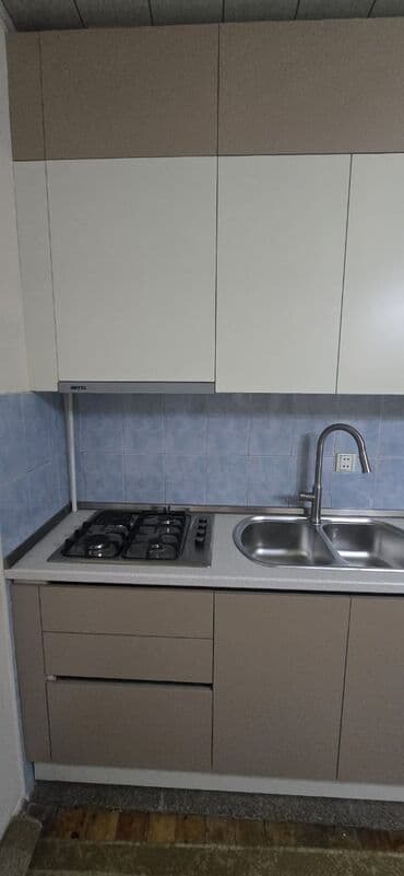 en son model metbex mebelleri: Mətbəx mebeli dəsti – tam komplekt - Düz xətli, müasir dizayn: yuxarı — 1