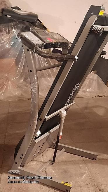 Trenajor ideal veziyyetdedir cox keyfiyyetli alman mallaridir . Burda