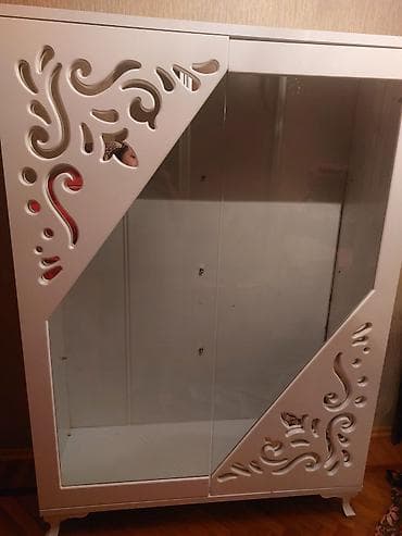 Ağ rəngli vitrin/servant şkafı - Material: MDF karkas, ön hissə