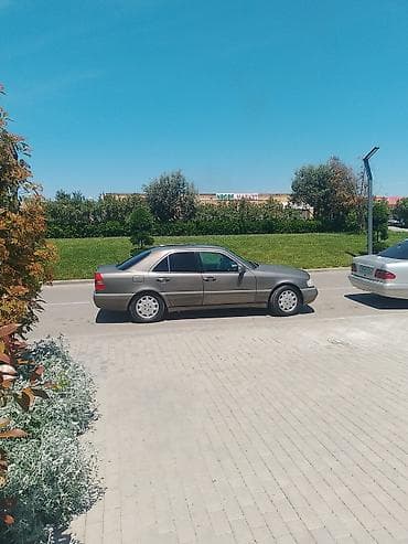 bmw e 39: Mercedes-Benz C-Class (W202) sedan - Kuzov: 4 qapılı sedan, metalik — 10