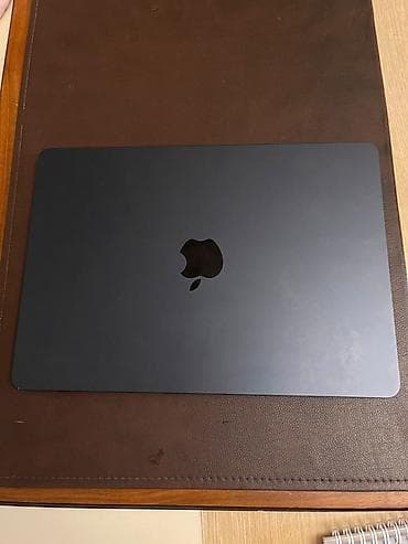 en ucuz apple macbook: Midnight.Nöqtə cızığı yoxdur.100% pil 45 devir.Karopkası adapteri — 5