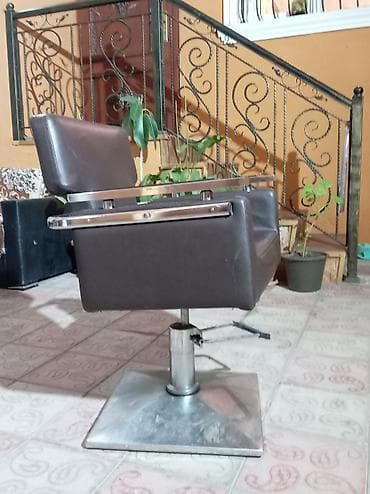 ber ber ustolu: Saş kəsimi kreslosu — 10