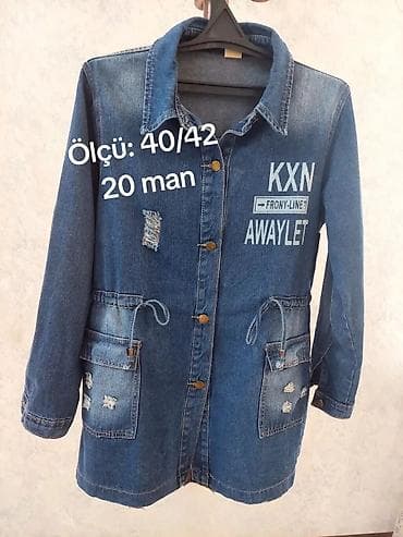usta geyimi: Denim gödəkçə - Ölçü: 40/42 - Üzərində yazılar: ön hissədə “KXN – — 1