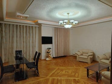 Menzil 28 Moll Ticaret Merkezinin Duz Saginda Yerlesir.Her Bir Seraiti