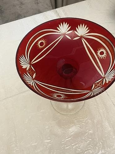 Kolleksiya şüşə qablar dəsti - Qırmızı dekorativ meyvə/gül qabı: Kase