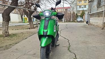 Yaşıl rəngli şəhər skuterı – ZigZag brendli Xüsusiyyətlər: - Kompakt