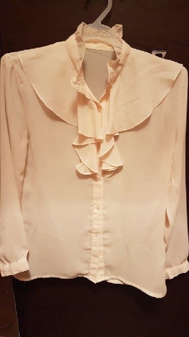 köynekler: ● KOFTA ● Təzə. Türkiyə istehsalı. Ölçüsü - 44. Qiyməti - 25 — 5