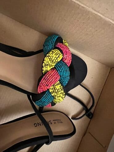 босоножки 27 размера: 189 azn alınınıb 1 defe toya geyildi 37 razmer — 3