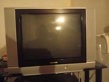 samsuq a 10: Televizor Panasonic 70" 4K (3840x2160) — 8