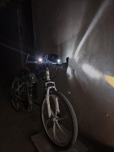 mopet elektrik: Usdunde her sey verilir ideal veziyyetdedi isig akumliyyator isdeyen — 1