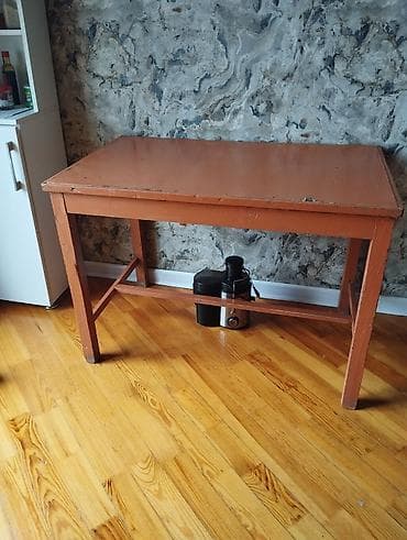 qara sade donlar: Stol 110 En 68 sm ayaqqdan 77 sm Bərk stoldur — 5