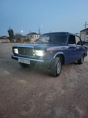 avtomobil oturacaqlar: VAZ (LADA) 2107: 1.3 l | 1985 il 200000 km Sedan — 3