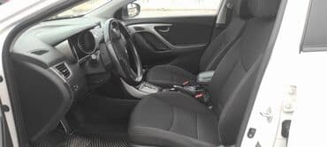 елантра: Hyundai Elantra: 1.8 l | 2013 il Sedan — 6