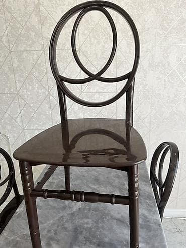 plastik butulkalar: Mətbəx üçün, İşlənmiş, Açılmayan, Dördbucaq masa, 4 stul — 5