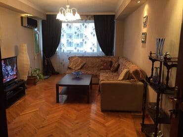 union park 7 mikrorayon kiraye evler: Bayilda 10 mertebeli binanın 7-ci mərtəbəsində yerləşən ümumi sahəsi — 12