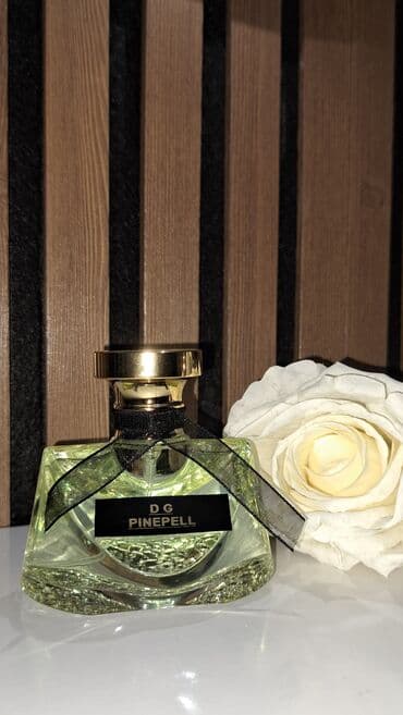 женская туалетная вода dolce gabbana light blue: Qadın ətirləri kolleksiyası – şüşə flakonlarda dekorativ qara lent və — 2