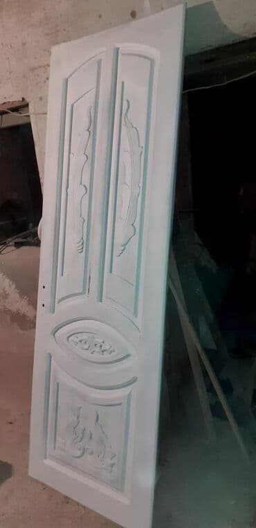 taxta pataloklar: QAPILARIN RESTAVRASİYASI
VƏ RƏNGLƏNMƏSİ — 17