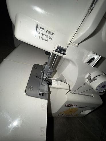 pilesdeşin 4: Tikiş maşını Janome, İşlənmiş,Overlok, 4 saplı, Pulsuz çatdırılma — 2