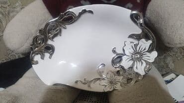 Dekorativ servis boşqabi - Material: parlaq keramik/porşelen səth