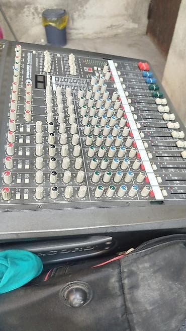 Komplekt satılır.Dynacord PowerMate 1000 səs pultu (powered mixer)