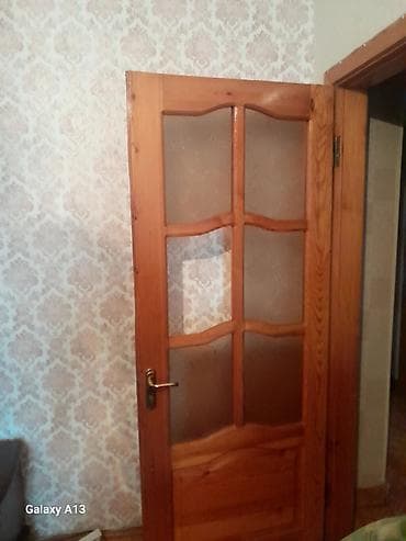 qapi seyf: Avropa qapilarinin bir susesi sinib 
Suse kimde varsa yazsin — 1