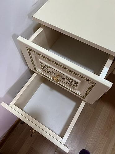 Офисная мебель на заказ: С выдвижными ящиками — 3