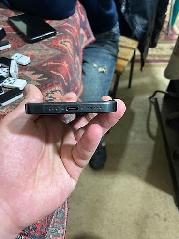 IPhone 15 Pro, 128 GB, Black Titanium, Simsiz şarj — 4