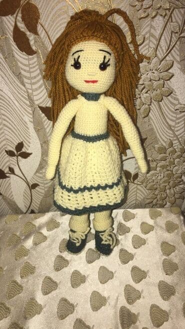 Əl işi toxunma oyuncağ kukla - Amigurumi texnikası ilə toxunmuş