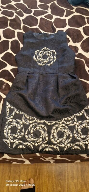 ikinci el pianino satisi: Az geyinilib.M-razmer. 25azn — 1