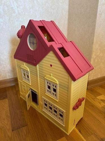 oyuncaq aftamat: Bingo və Bluey evi. Intertainer-dən 200 manata alınmışdır. Musiqili — 2