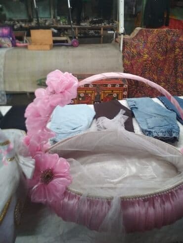 xonca şəkilləri: Bəzəkli mərasim səbətləri - Dairəvi formalı, tutacaqlı dekorativ — 4