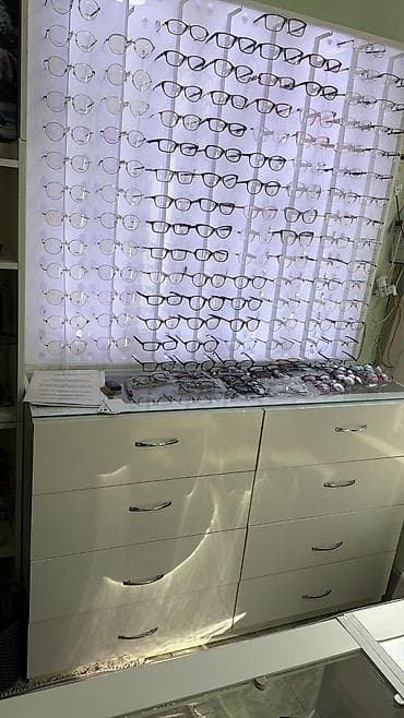 Rəf vitrinləri: Optika vitrin dəsti – şüşə vitrinlər və saxlama modulları Məhsul — 3