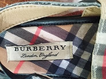 Basanojkalar: Burberry uşaq sandal çifti - Brend: Burberry (etiket: “Burberry — 4
