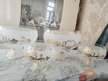 Tort və şiriniyyat qabı, rəng - Ağ, Şüşə