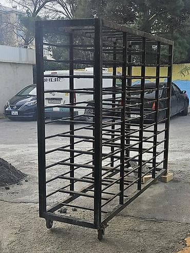 Metal rəfli hərəkətli araba (sənaye tipli) - Material: qalın metal