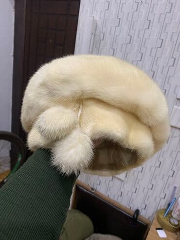 hicab geyimleri online satis: Krem rəngli xəz papaq,norka - Zərif, yumşaq tüklü faktura, klassik — 1