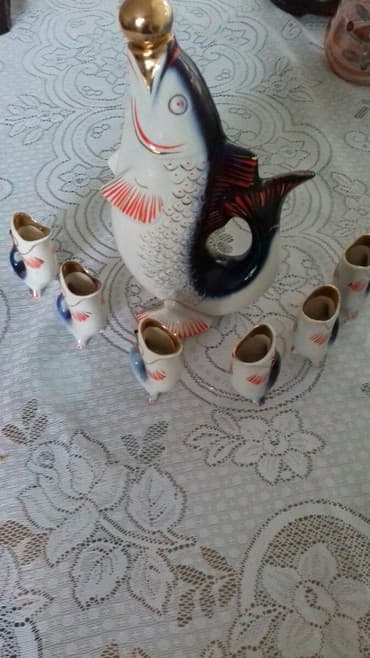 qedmi qablar: Qedi̇mi̇ suvi̇ni̇r60
azn.Real alicilar narah elesin — 3