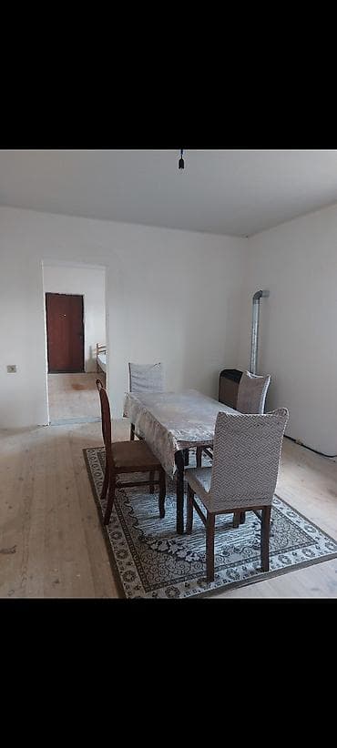 Dördbucaq masa, 4 stul