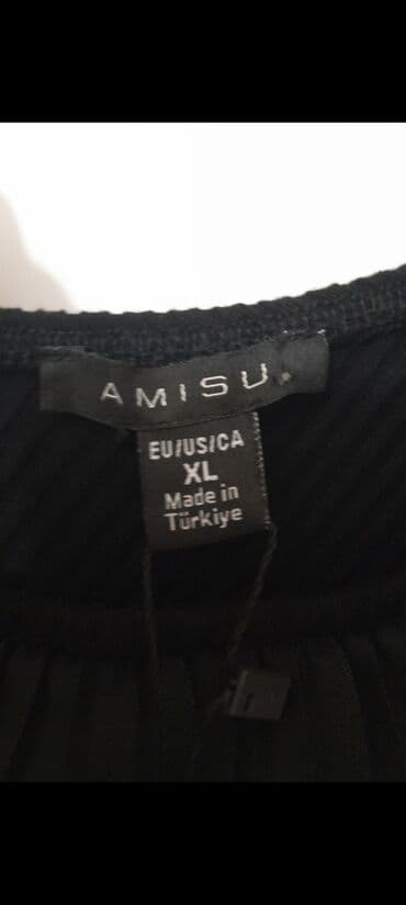 Digər qadın geyimləri: Yeni etiketi uzerinde tek qol kofta
razmer 40/42 — 4