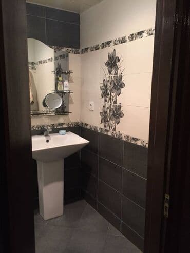 9 ci mikrorayon satilan evler: Bakı, 2 otaqlı, Köhnə tikili, m. Gənclik, 60 kv. m — 8